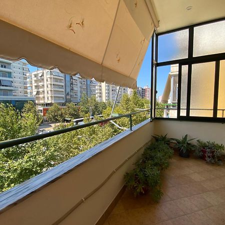 VlorëRikardo Apartamentアパートメント エクステリア 写真