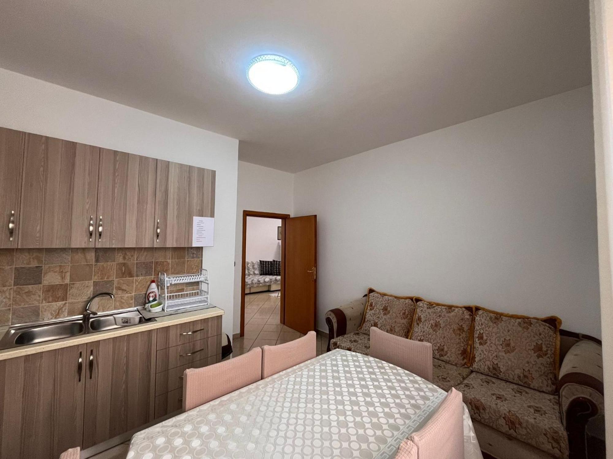 VlorëRikardo Apartamentアパートメント エクステリア 写真