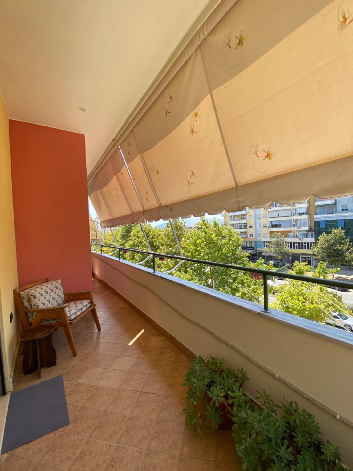 VlorëRikardo Apartamentアパートメント エクステリア 写真